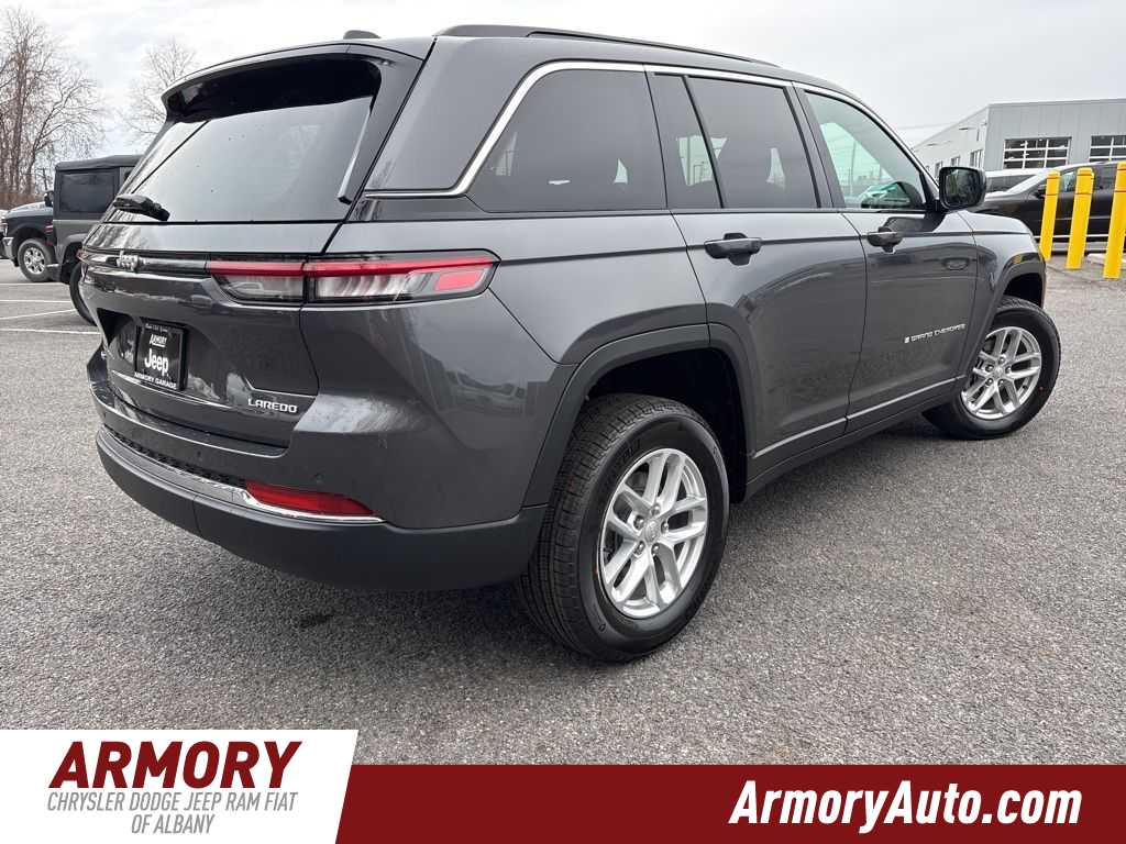 Thumbnail: 2026 Jeep Grand Cherokee - 4