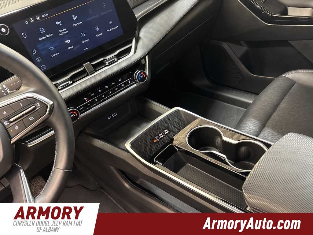 Thumbnail: 2025 Chevrolet Equinox - 17