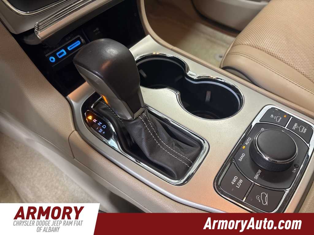 Thumbnail: 2016 Jeep Grand Cherokee - 21