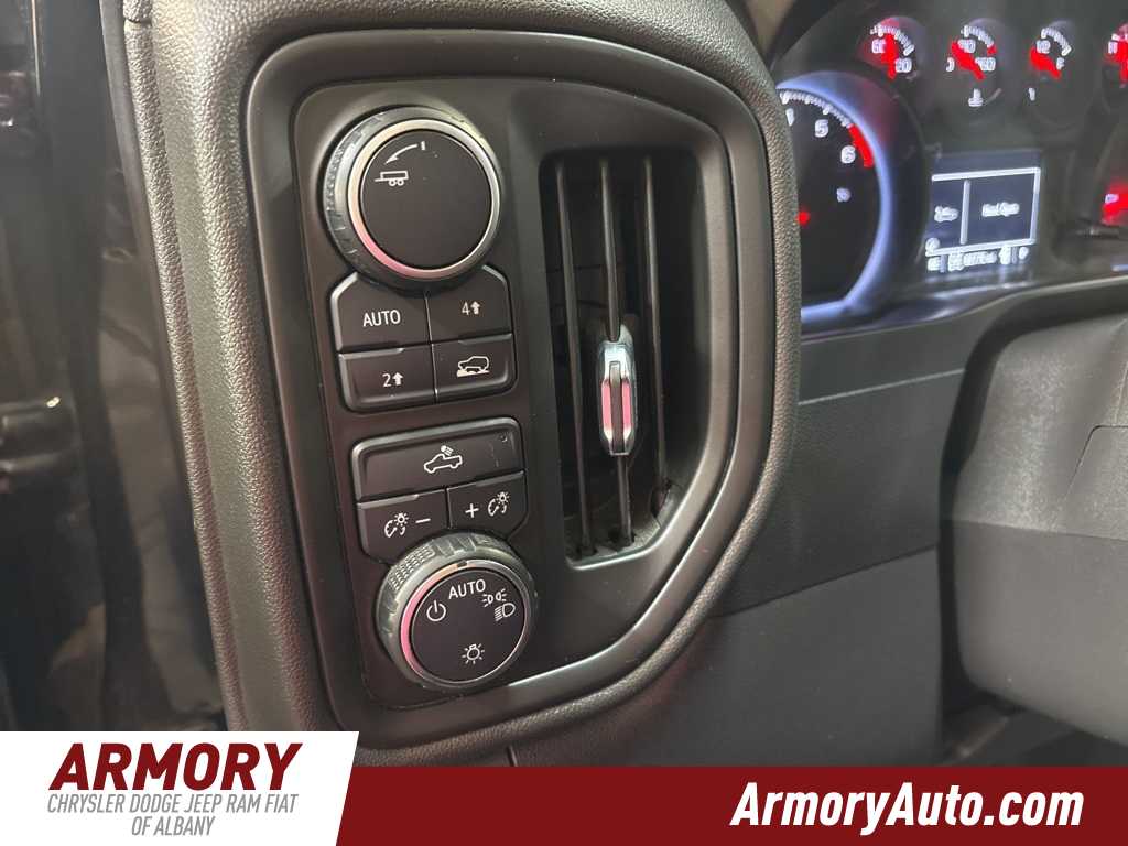 Thumbnail: 2020 Chevrolet Silverado 1500 - 11