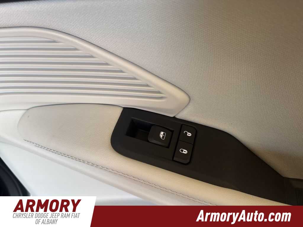 Thumbnail: 2026 Jeep Cherokee - 31