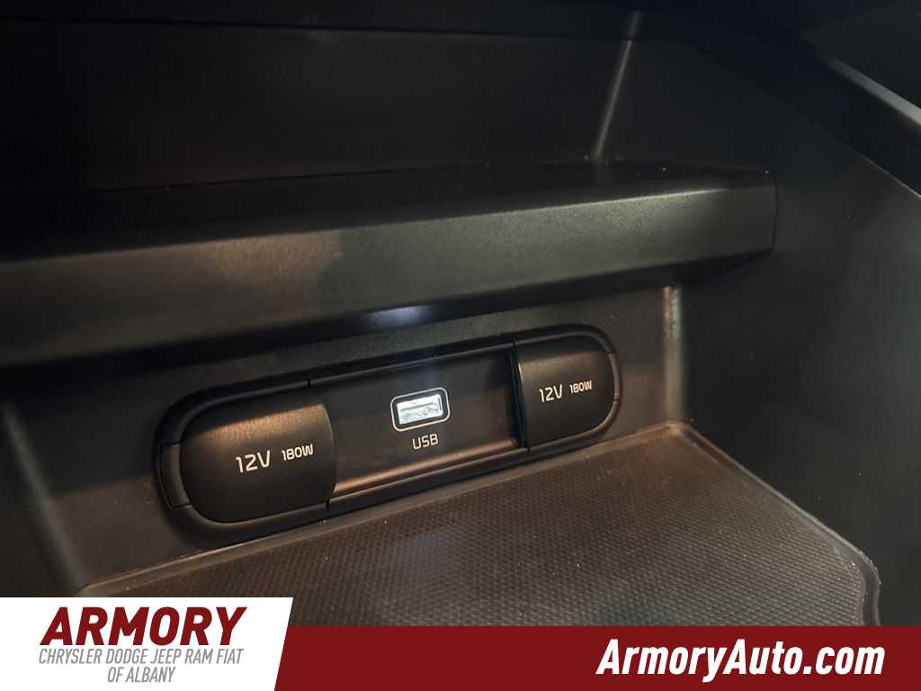 Thumbnail: 2023 Kia Soul - 18