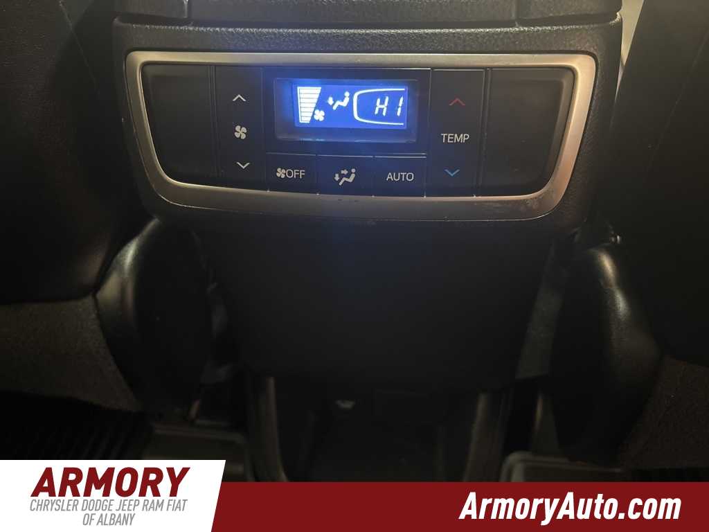 Thumbnail: 2019 Toyota Highlander - 34