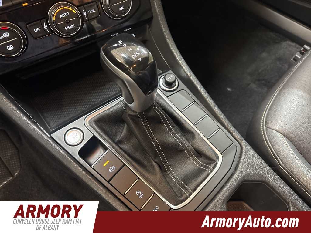 Thumbnail: 2024 Volkswagen Jetta - 17