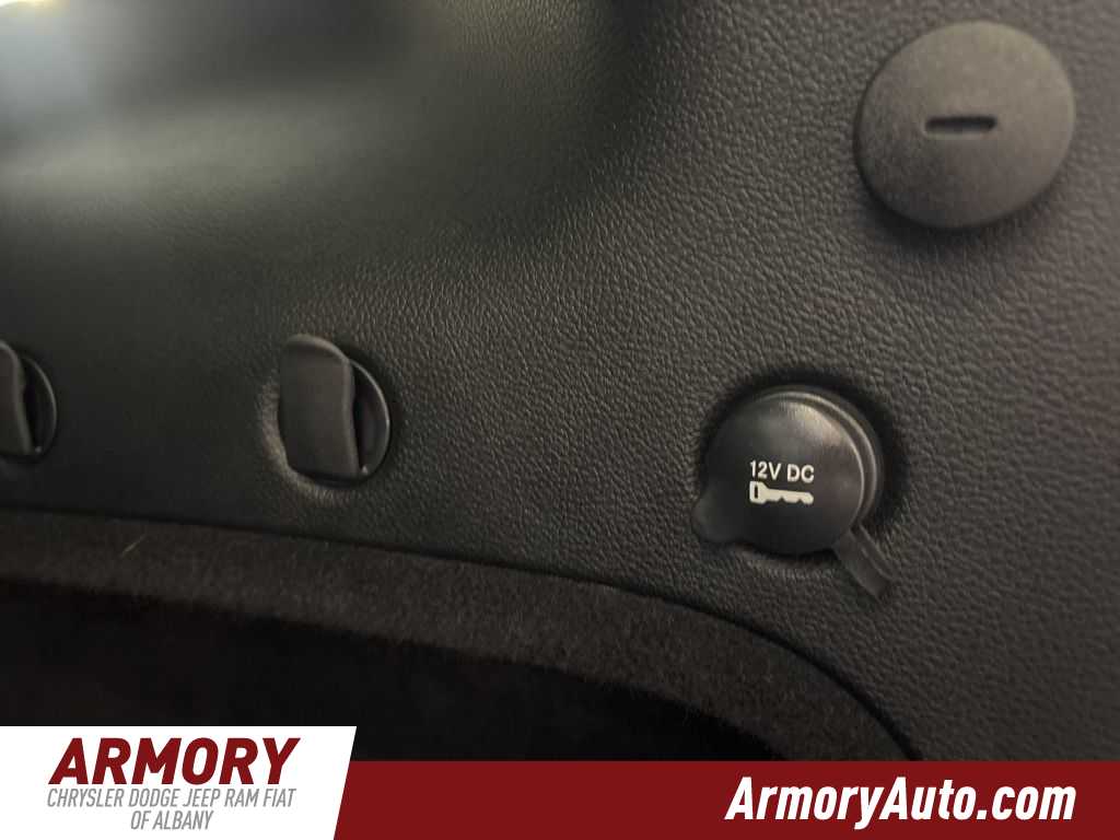 Thumbnail: 2021 Jeep Grand Cherokee - 31