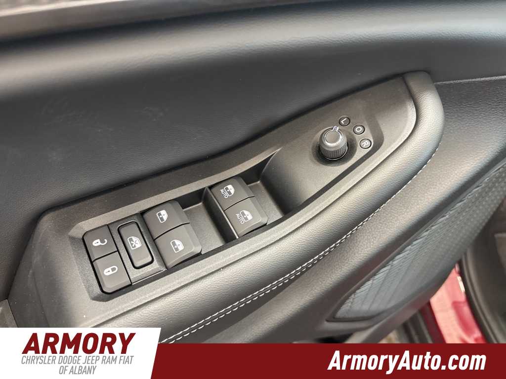 Thumbnail: 2025 Jeep Grand Cherokee L - 8