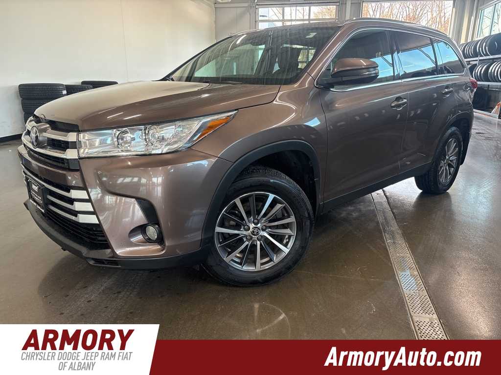 Thumbnail: 2019 Toyota Highlander - 1