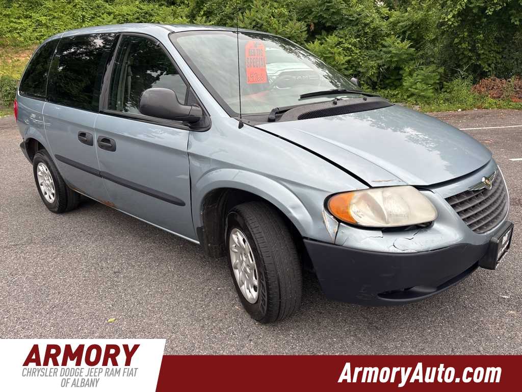 Thumbnail: 2002 Chrysler Voyager - 3