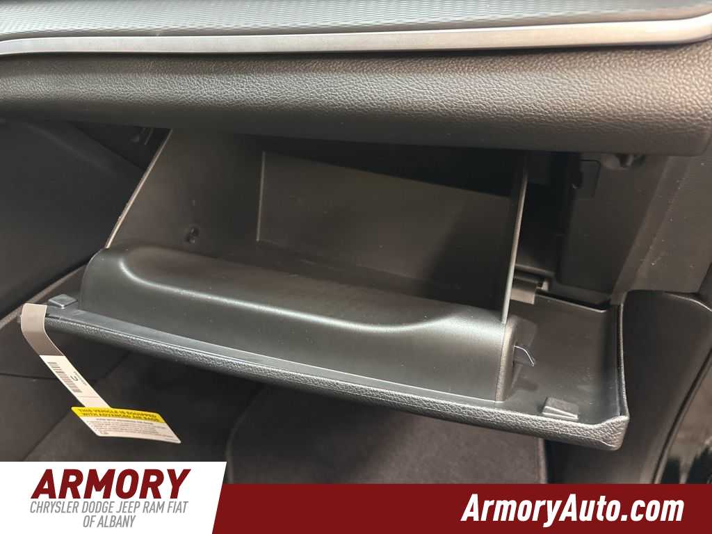 Thumbnail: 2026 Jeep Grand Cherokee - 42