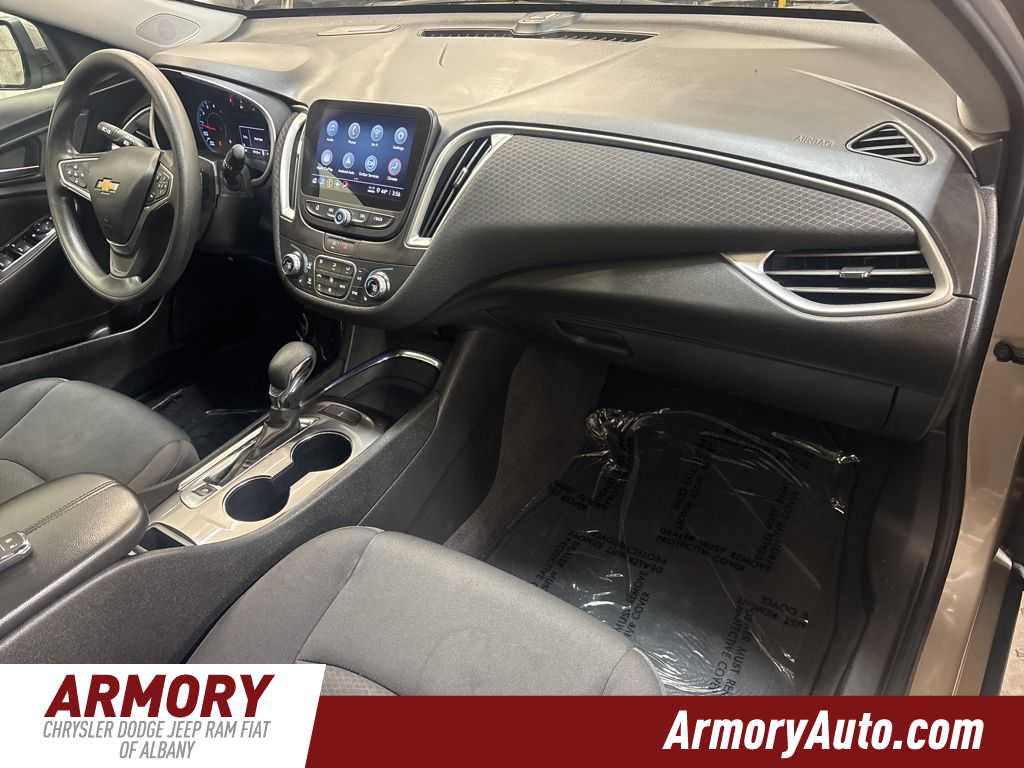 Thumbnail: 2023 Chevrolet Malibu - 39