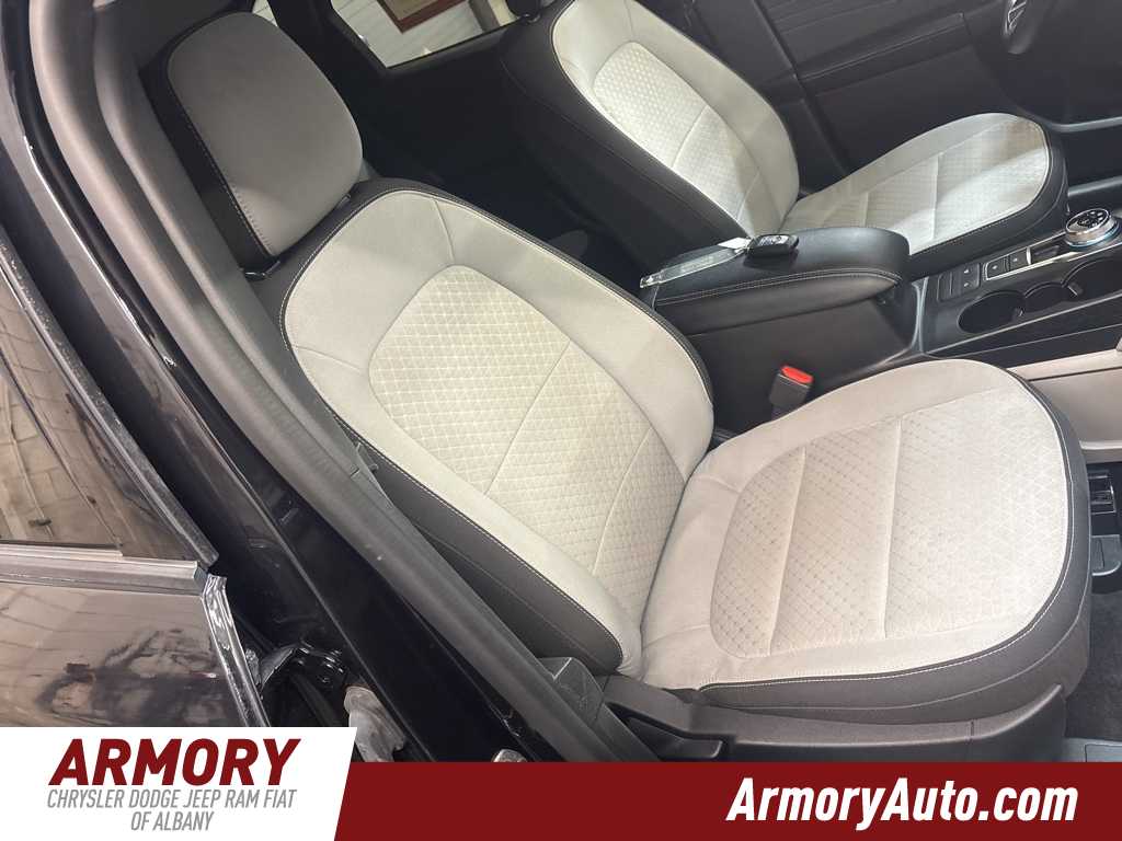 Thumbnail: 2024 Ford Escape - 37