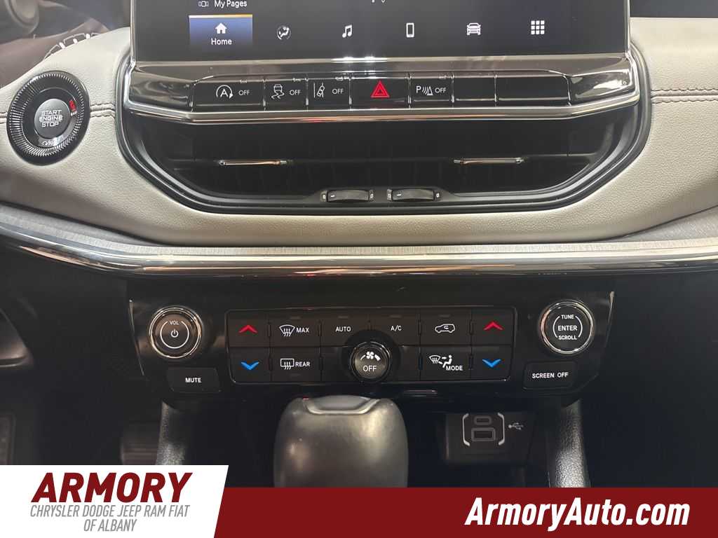 Thumbnail: 2022 Jeep Compass - 18