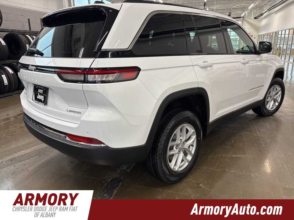 Thumbnail: 2026 Jeep Grand Cherokee - 4