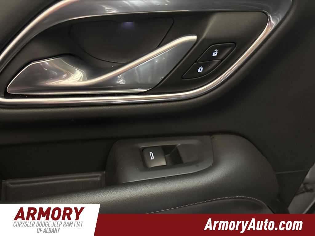 Thumbnail: 2024 Chevrolet Tahoe - 27