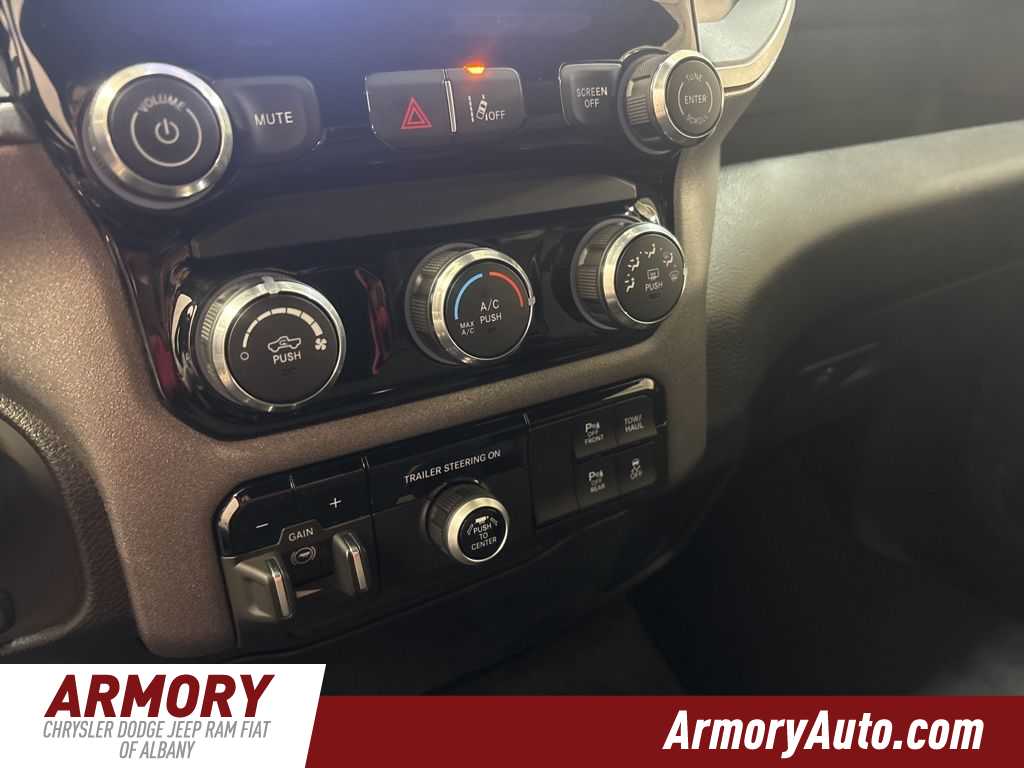 Thumbnail: 2026 RAM 1500 - 17