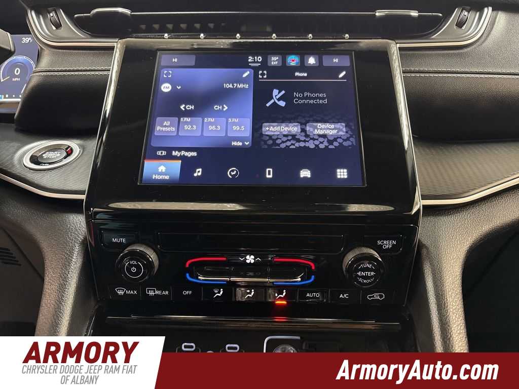 Thumbnail: 2023 Jeep Grand Cherokee L - 17