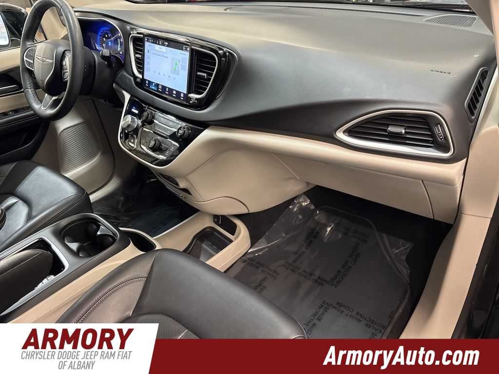 Thumbnail: 2024 Chrysler Pacifica - 44