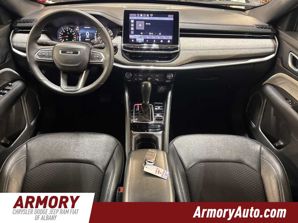 Thumbnail: 2024 Jeep Compass - 34