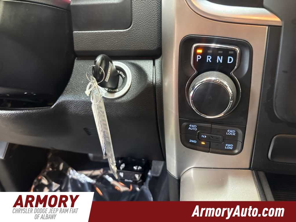 Thumbnail: 2019 RAM 1500 Classic - 21