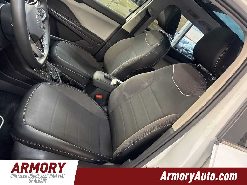 Thumbnail: 2023 Volkswagen Taos - 13