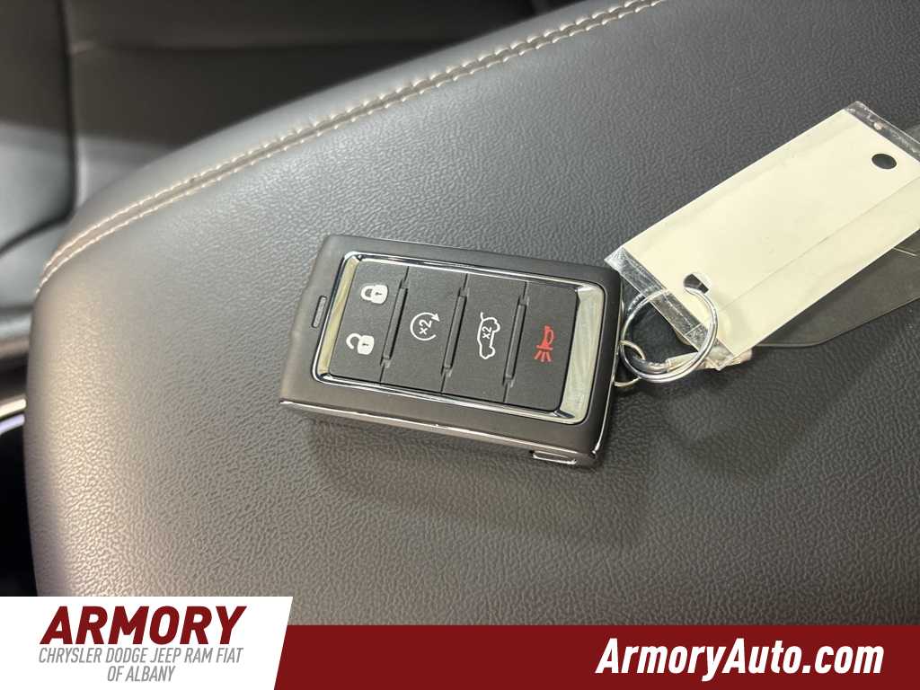 Thumbnail: 2025 Jeep Grand Cherokee - 20