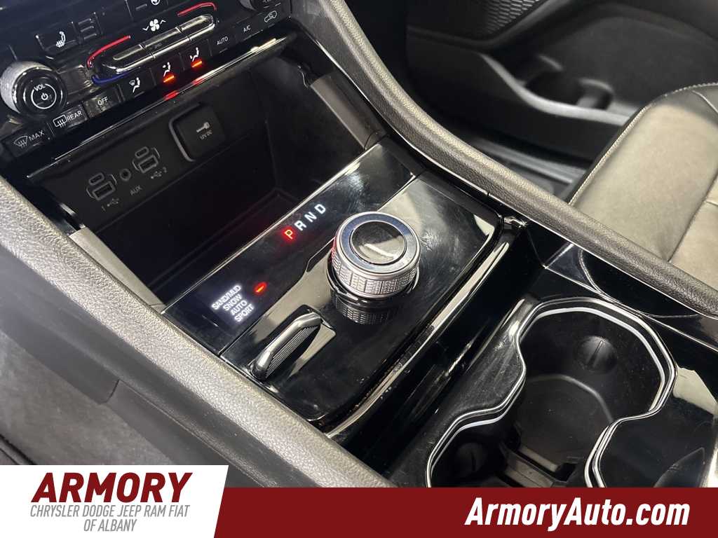 Thumbnail: 2023 Jeep Grand Cherokee - 21