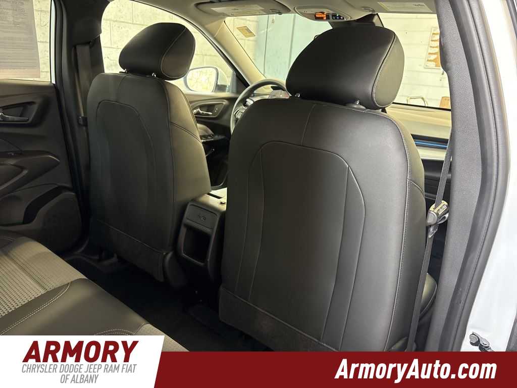 Thumbnail: 2025 Chevrolet Trax - 33