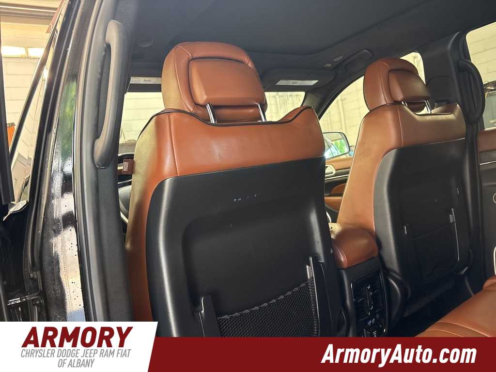 Thumbnail: 2020 Jeep Grand Cherokee - 33