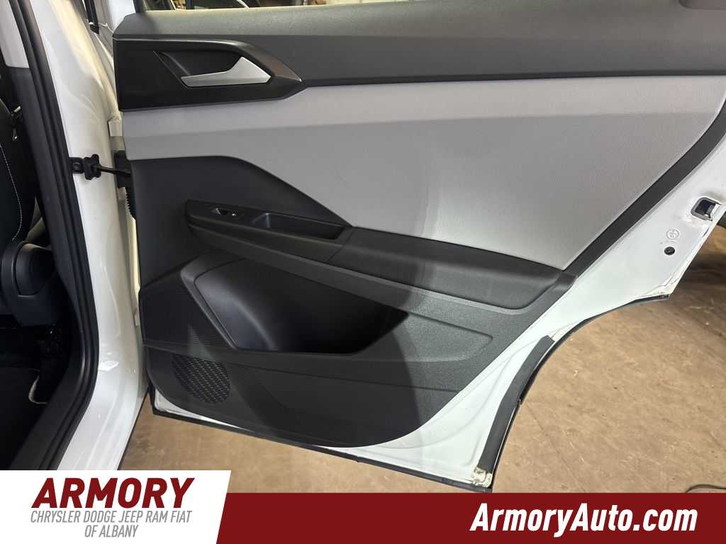 Thumbnail: 2023 Volkswagen Taos - 31