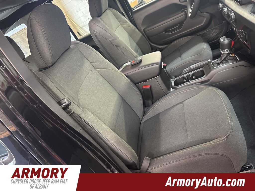 Thumbnail: 2026 Jeep Wrangler - 32