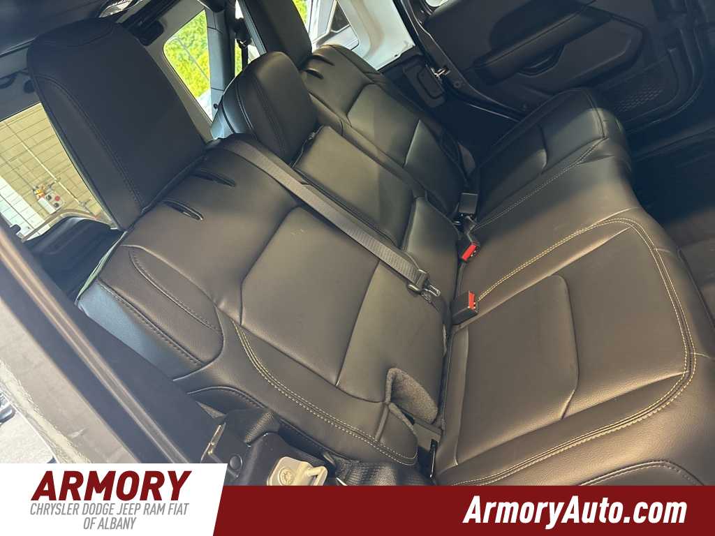 Thumbnail: 2025 Jeep Wrangler - 32