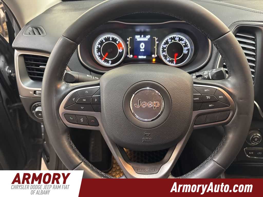 Thumbnail: 2020 Jeep Cherokee - 13