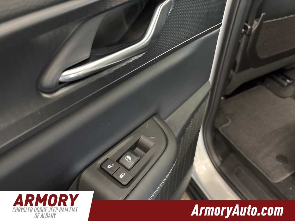 Thumbnail: 2025 Jeep Grand Cherokee - 22