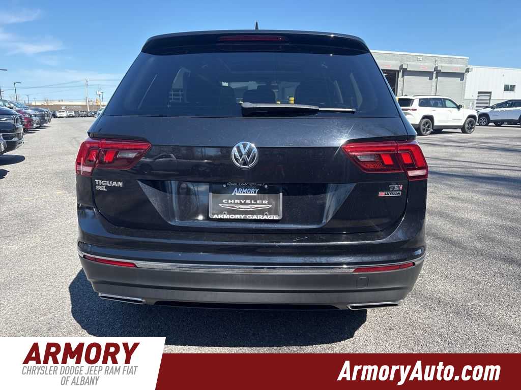 Thumbnail: 2018 Volkswagen Tiguan - 5