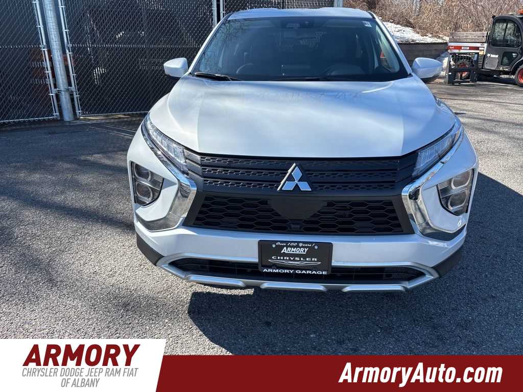 Thumbnail: 2024 Mitsubishi Eclipse Cross - 2