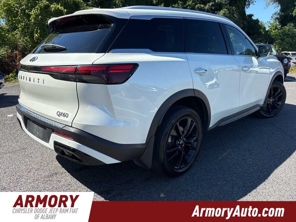 Thumbnail: 2023 INFINITI QX60 - 4
