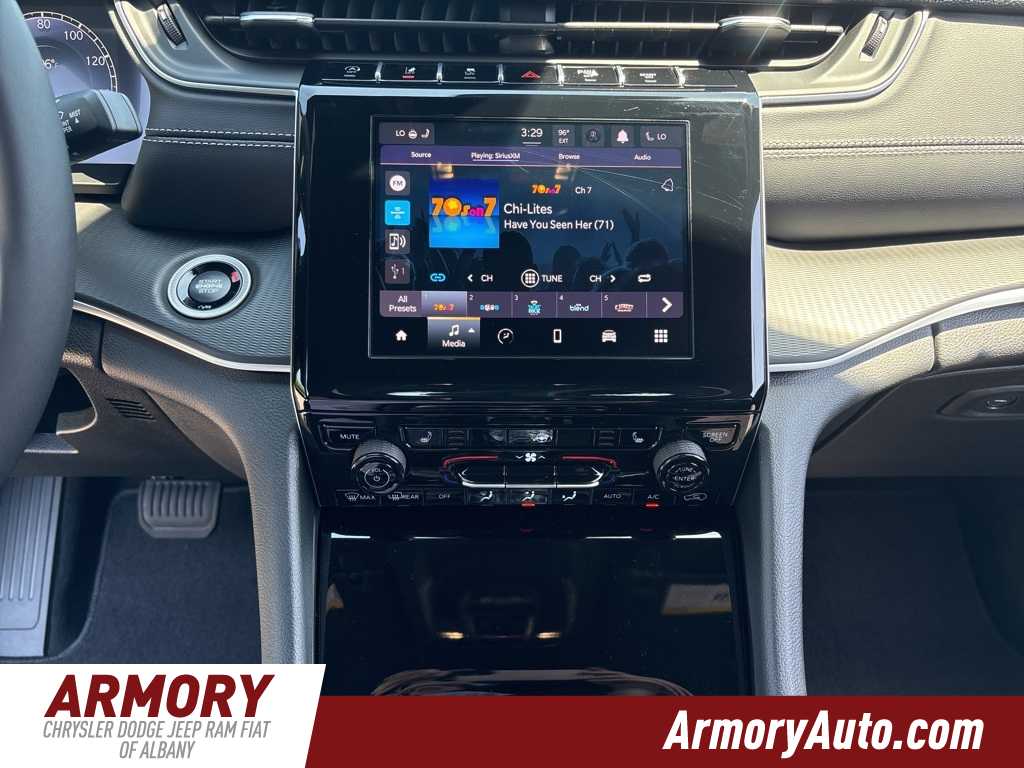 Thumbnail: 2025 Jeep Grand Cherokee - 16