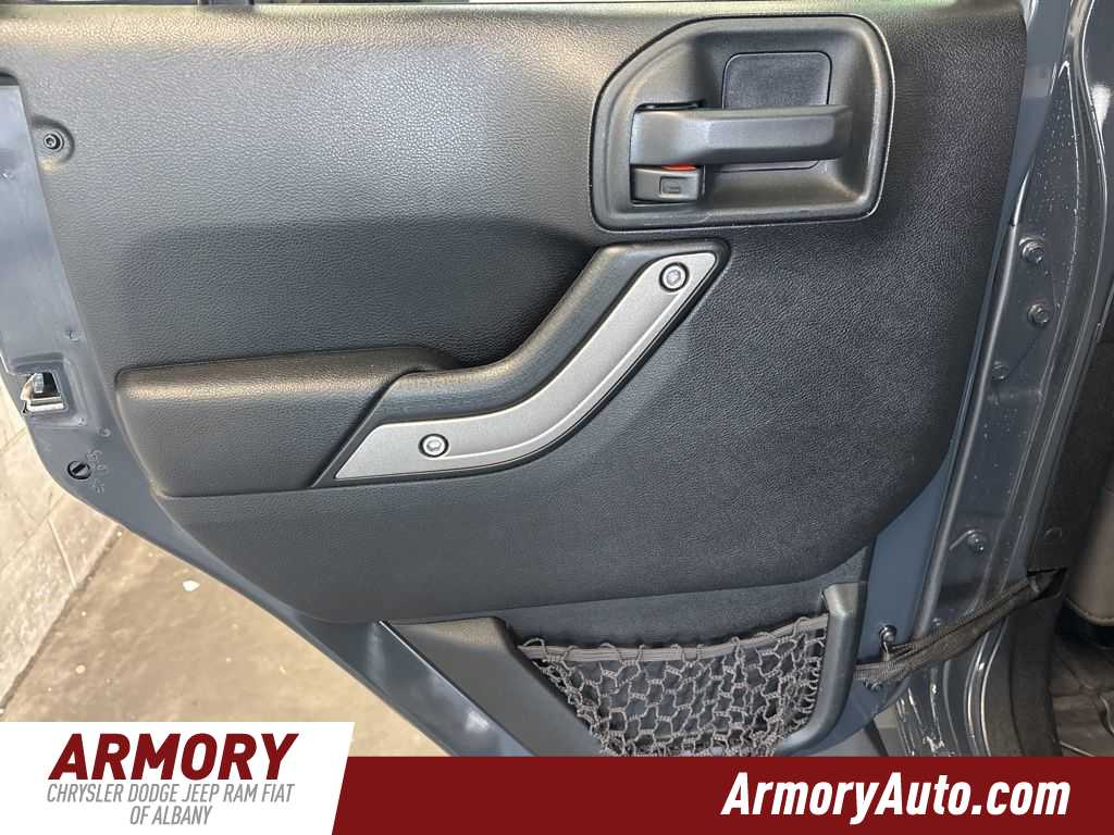 Thumbnail: 2018 Jeep Wrangler - 21