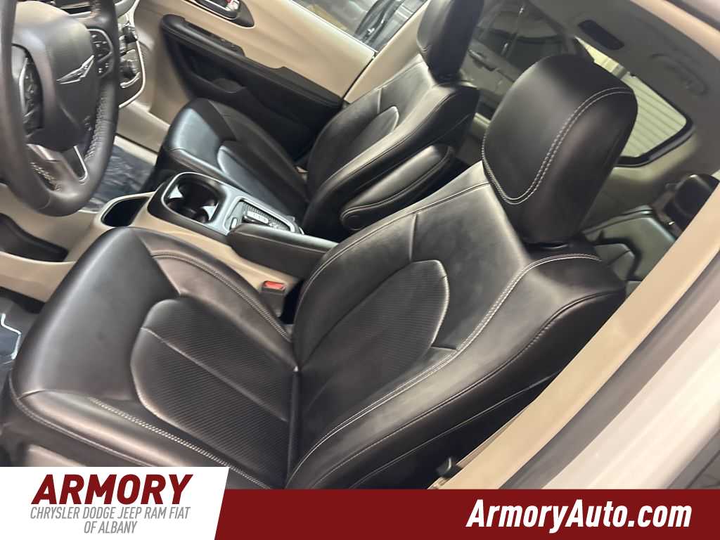 Thumbnail: 2024 Chrysler Pacifica - 13