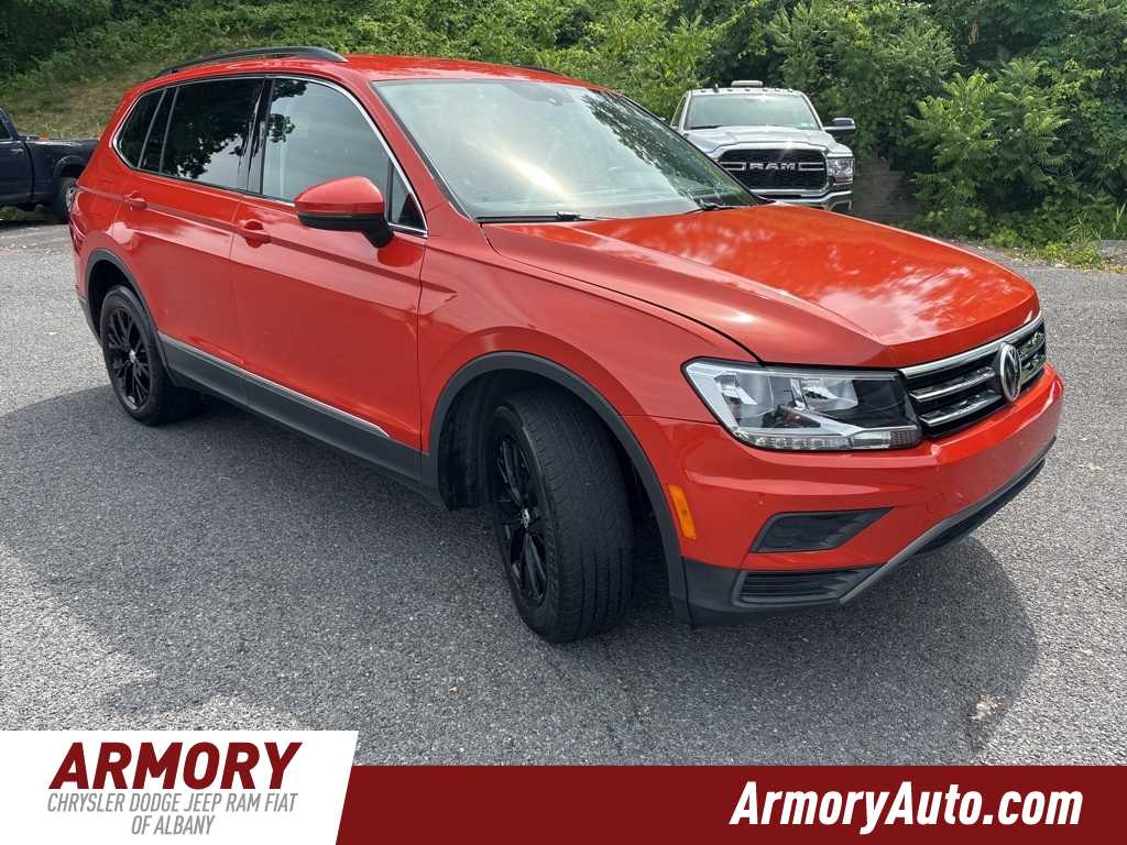 Thumbnail: 2018 Volkswagen Tiguan - 3