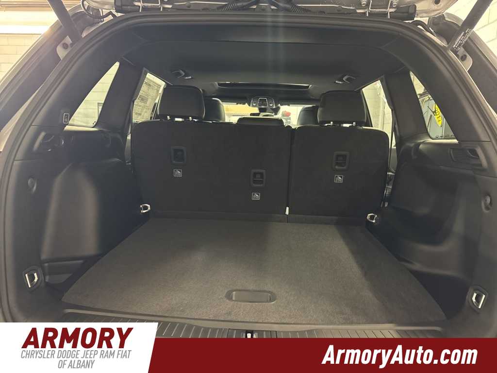 Thumbnail: 2025 Jeep Grand Cherokee - 26