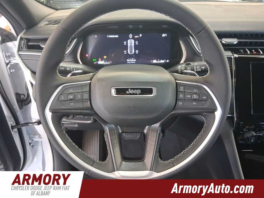 Thumbnail: 2025 Jeep Grand Cherokee - 14