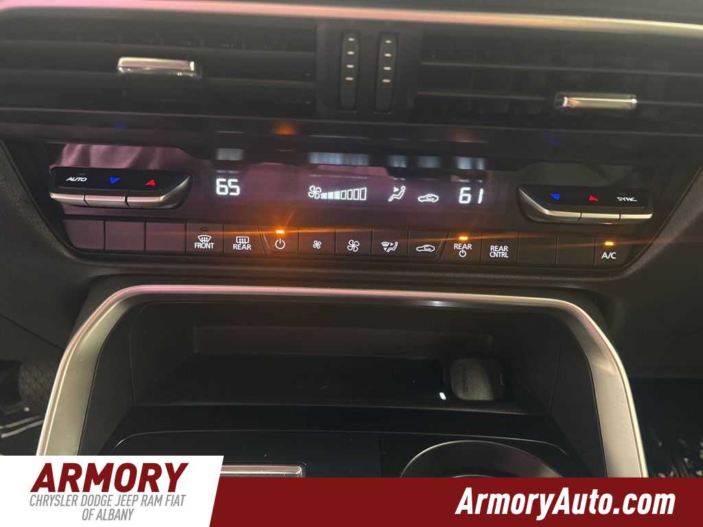 Thumbnail: 2024 Mazda CX-90 - 22