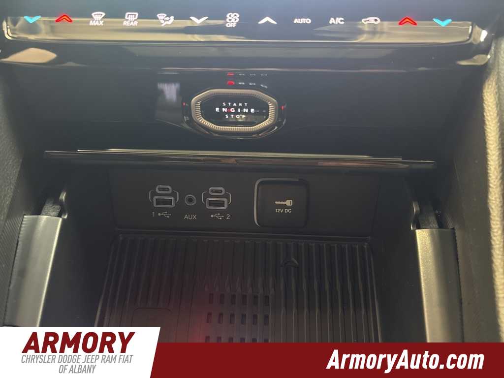 Thumbnail: 2026 Jeep Grand Cherokee - 20