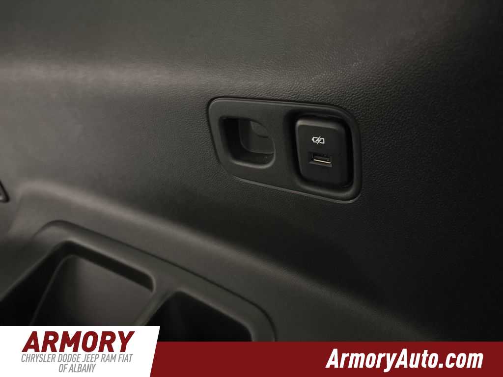 Thumbnail: 2023 GMC Acadia - 30