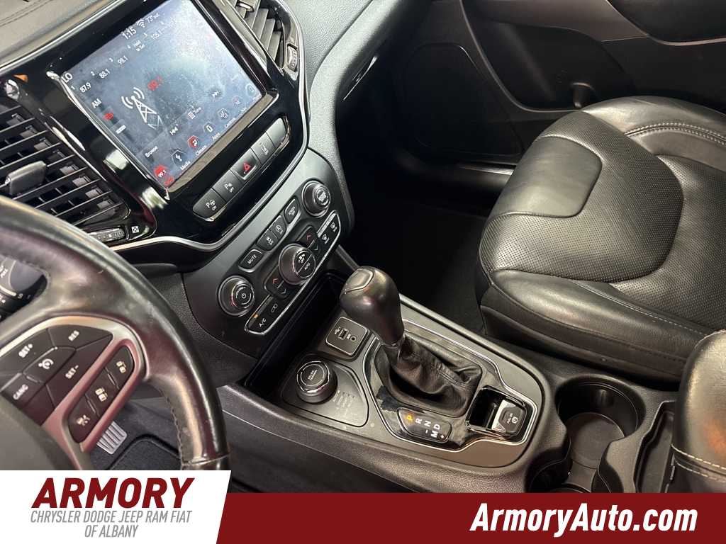 Thumbnail: 2019 Jeep Cherokee - 15