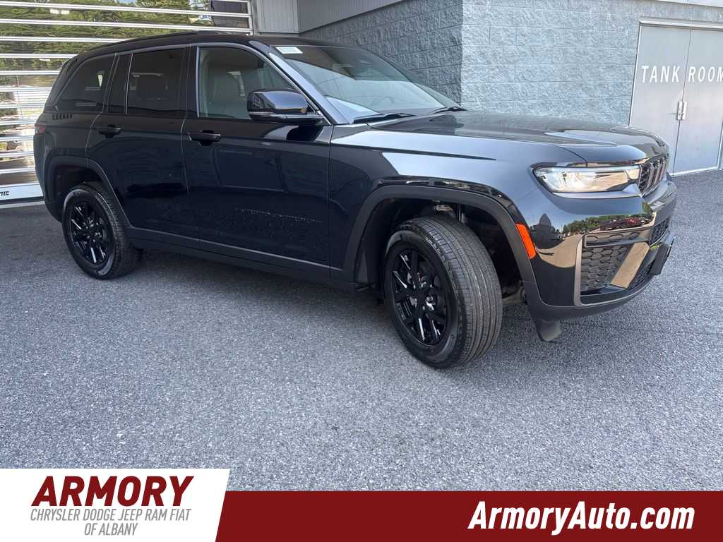 Thumbnail: 2026 Jeep Grand Cherokee - 3