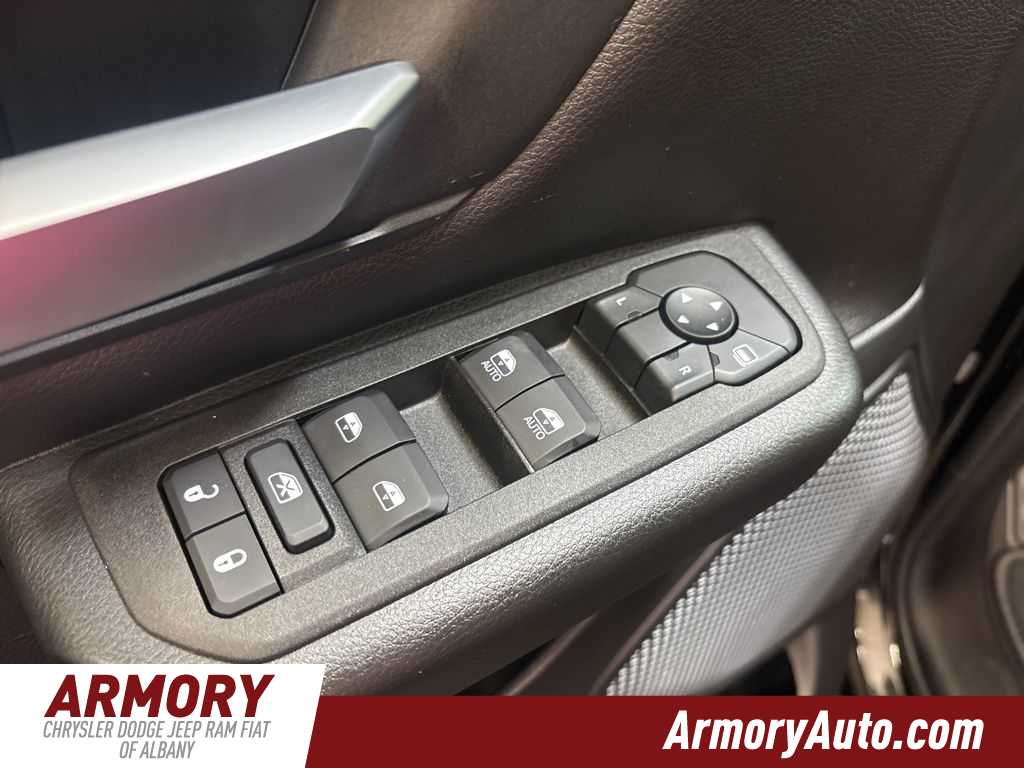 Thumbnail: 2026 RAM 1500 - 8