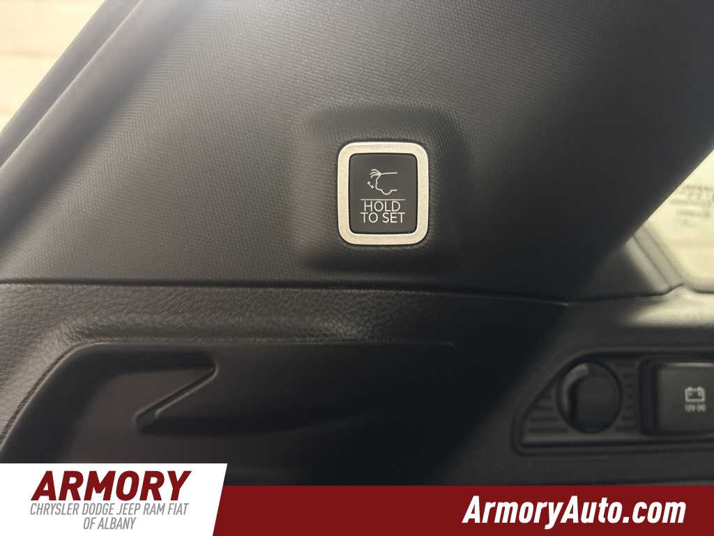 Thumbnail: 2026 Jeep Grand Cherokee - 30