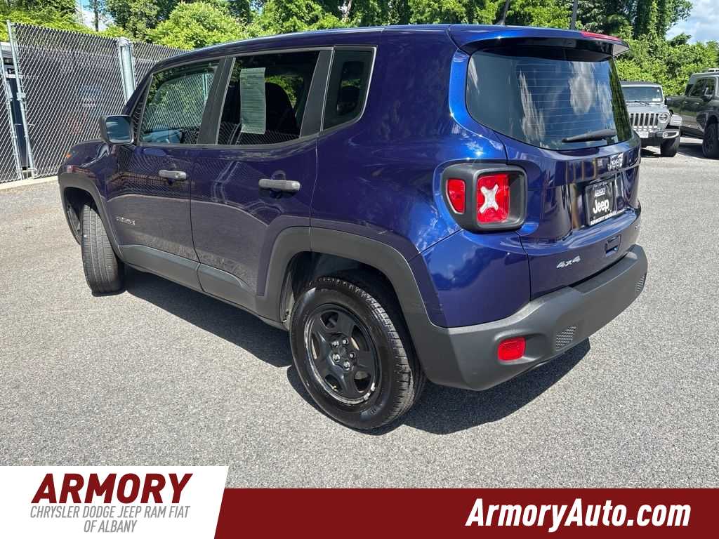 Thumbnail: 2019 Jeep Renegade - 5